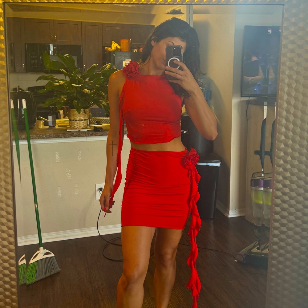 Miami 2 piece sexy red skirt set size M
